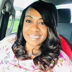 Meet your Posher, Latanya